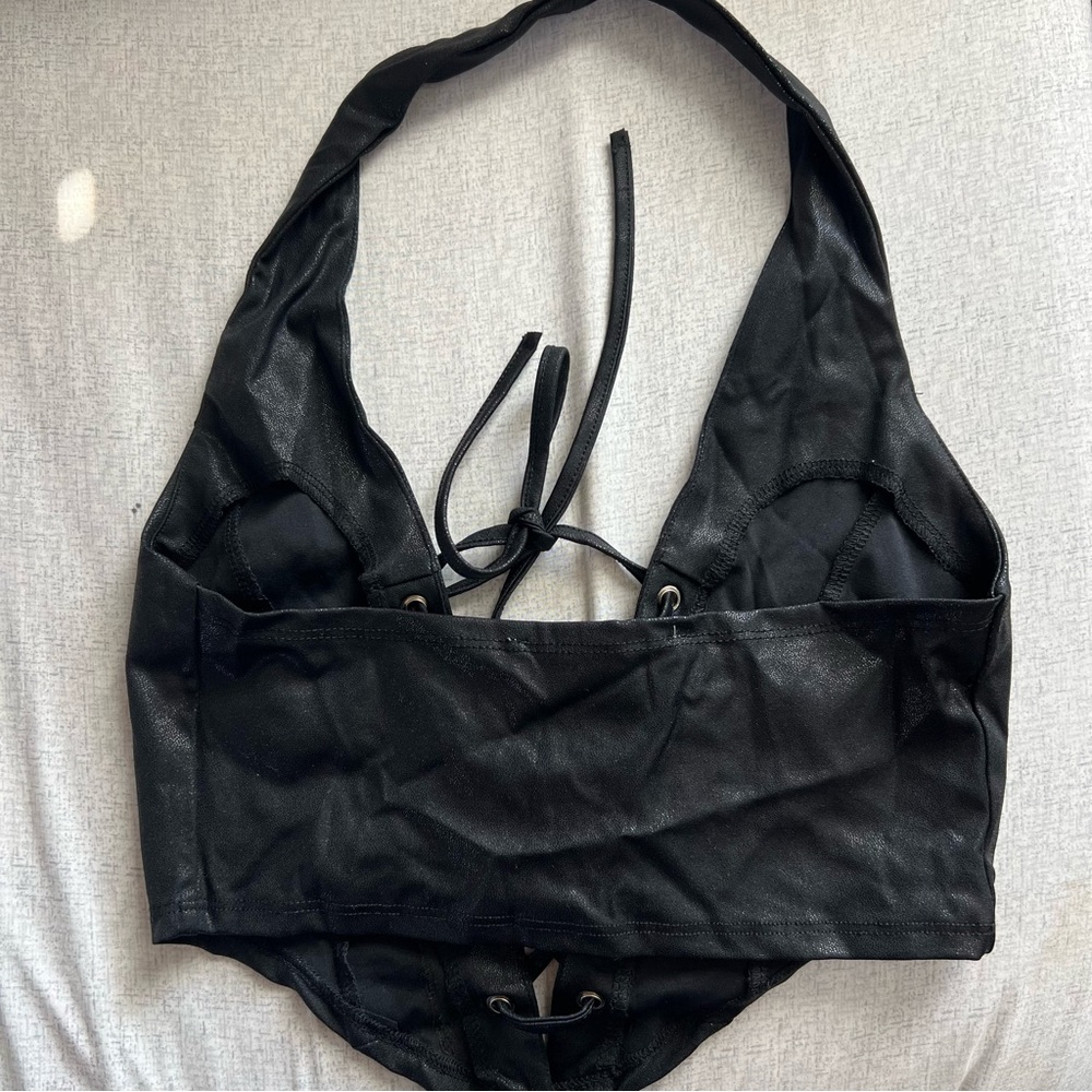 Halter Top - Picture 4 of 4